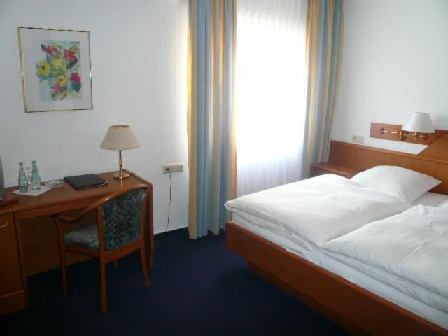 Hotel Kaiserhof Siegburg Ngoại thất bức ảnh