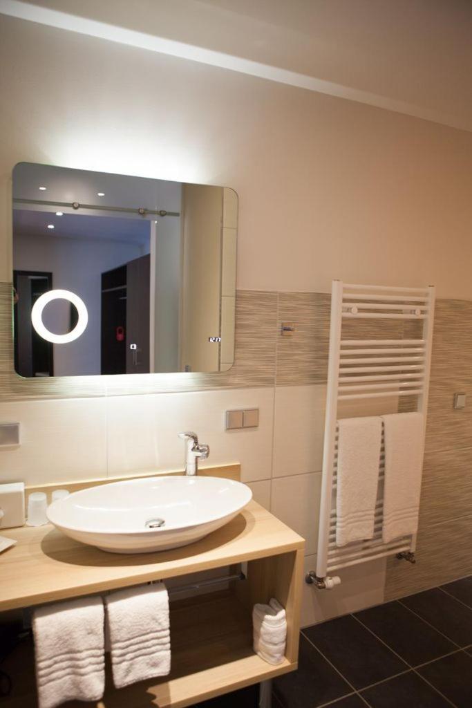 Hotel Kaiserhof Siegburg Ngoại thất bức ảnh