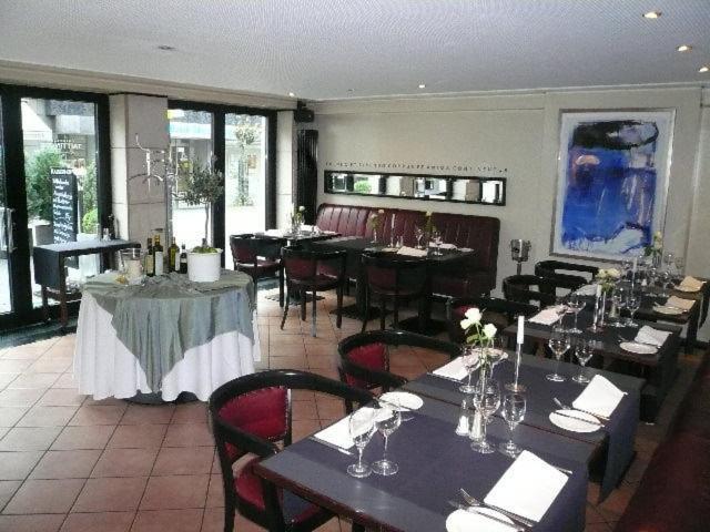 Hotel Kaiserhof Siegburg Ngoại thất bức ảnh