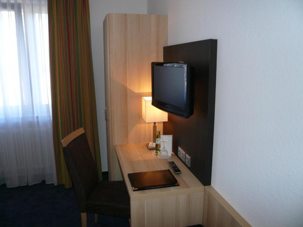 Hotel Kaiserhof Siegburg Phòng bức ảnh