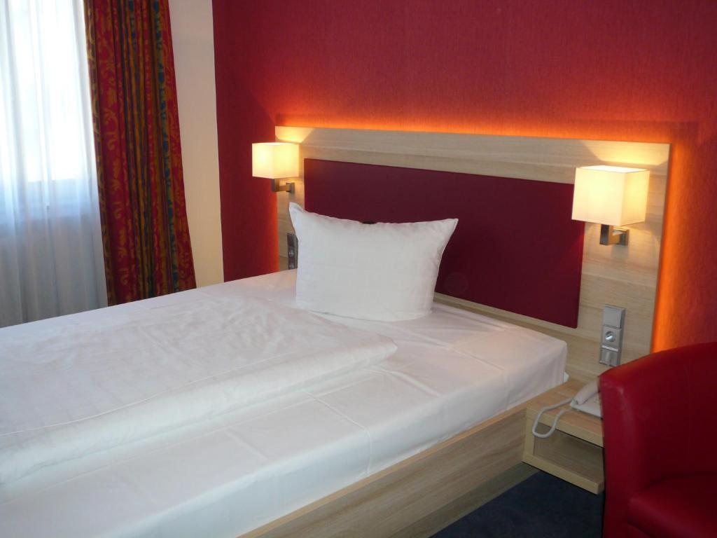 Hotel Kaiserhof Siegburg Phòng bức ảnh